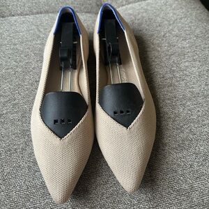 Rothy’s Point Size 7 in Ecru